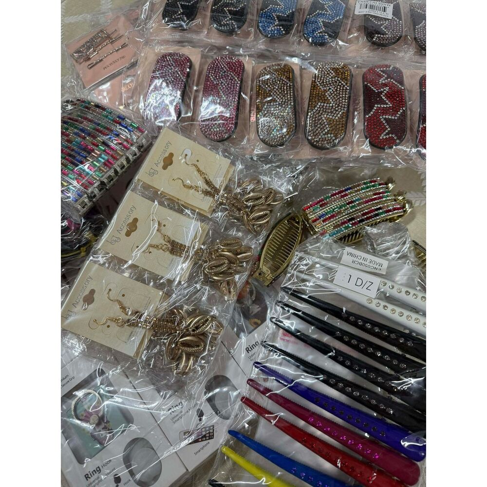 15 Pieces Random Jewelry And Hair Accessories